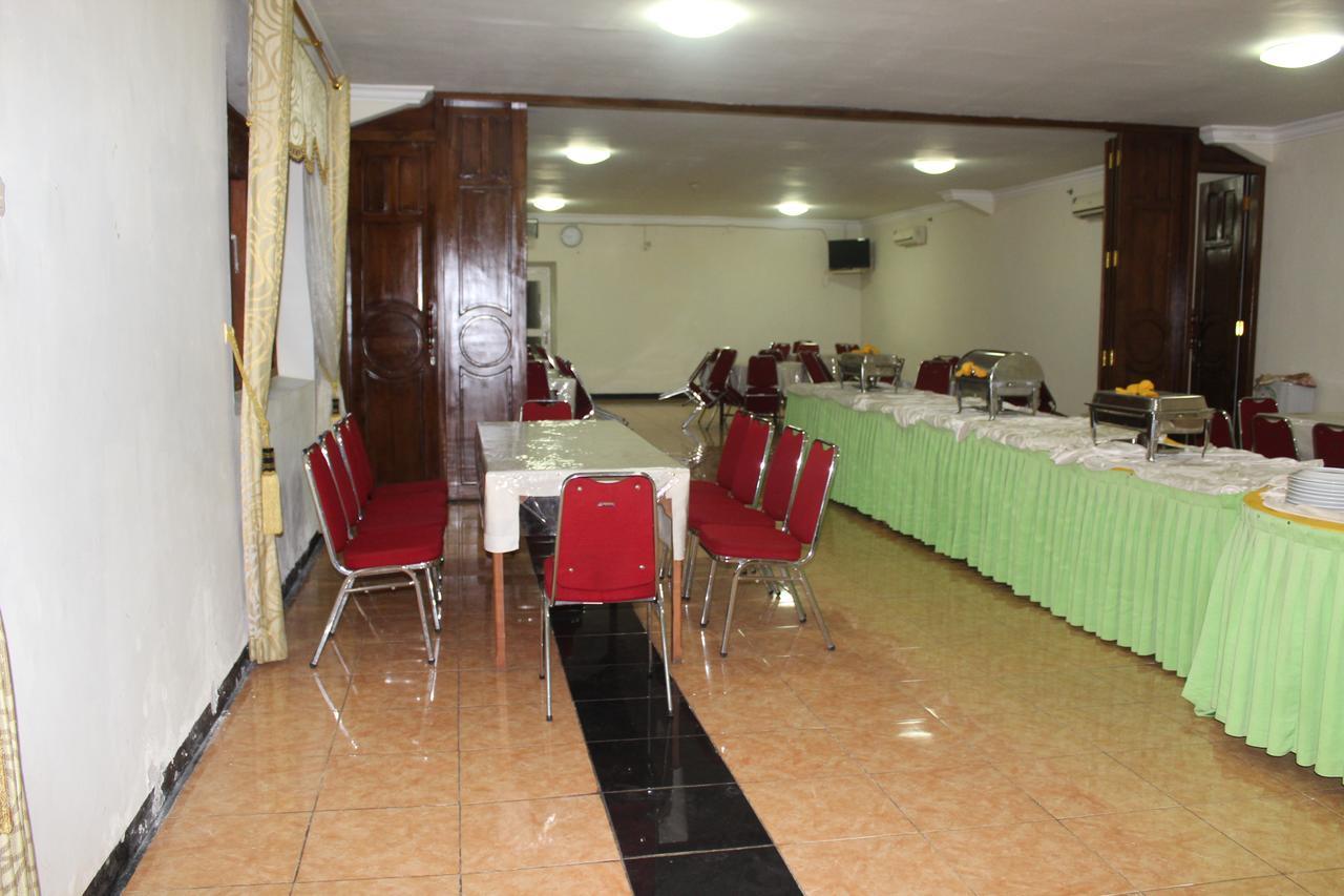 Sinar Bintang Hotel Cepu Kültér fotó