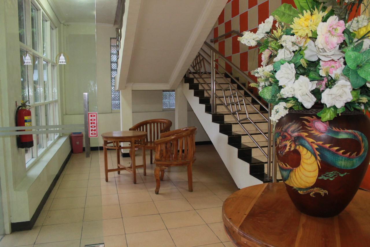 Sinar Bintang Hotel Cepu Kültér fotó
