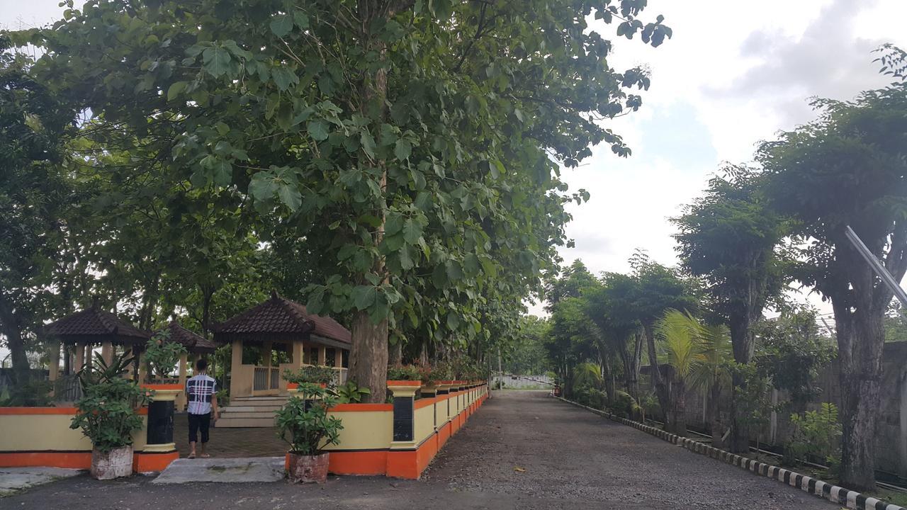 Sinar Bintang Hotel Cepu Kültér fotó